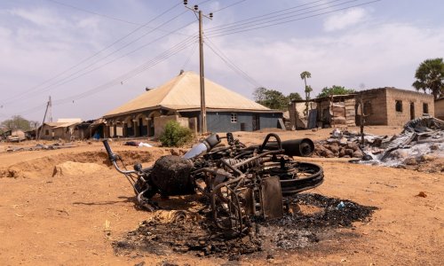 Užas u Nigeriji: Naoružani Muškarci upali u selo i pobili 50 ljudi