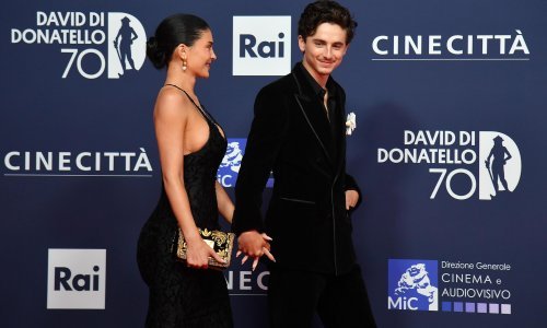 Zaljubljeni pogledi i šaputanja u publici: Timothée i Kylie ukrali pozornost na dodjeli