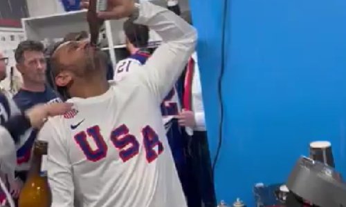 Snimka iz svlačionice izazvala bijes u SAD-u: Pogledajte tko slavi s olimpijskim prvacima