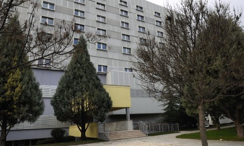 Zdravstveni djelatnici u Mostaru štrajkaju već pola godine, vlasti negoduju: Ovo je protuzakonito