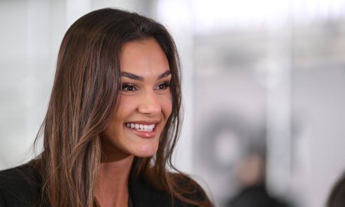 Laura Gnjatović ima sestru koja izbjegava reflektore, no kad se pojavi - ne prolazi nezapaženo