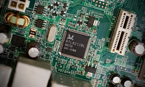 Južna Koreja ima dovoljno helija do sredine godine