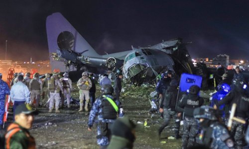 Strašna tragedija u Boliviji: Pao vojni avion, poginulo 15 ljudi