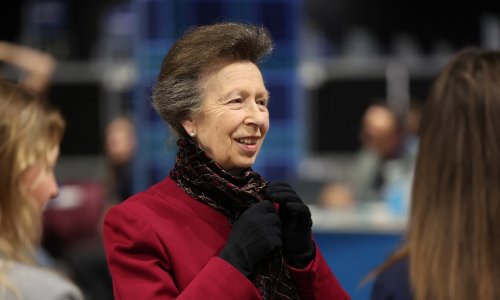 Princeza Anne pojavila se u javnosti dok se obitelj suočava s kritikama zbog princa Andrewa