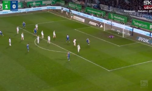 Pogledajte čudesan gol igrača koji je nedavno otišao iz Dinama, suigrači se hvatali za glavu