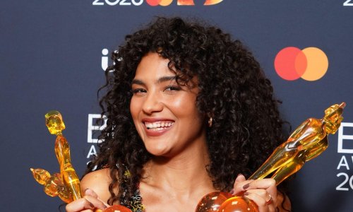 Olivia Dean pokorila Brit Awards: Četiri nagrade i titula nove kraljice britanskog popa