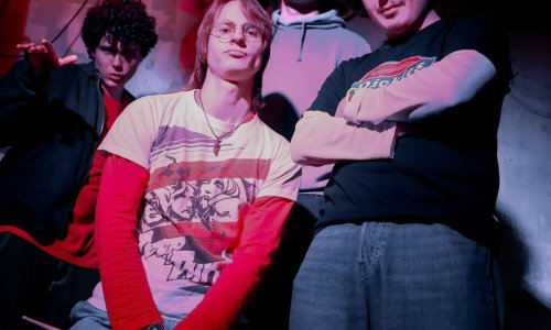 Miris Grada predstavlja album 'Daj odrasti' i singl 'Osmi mjesec'