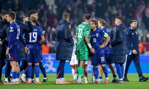 Navijači bijesni na Vatrenoga: 'Poderati mu ugovor i potjerajte ga! On je sramota'