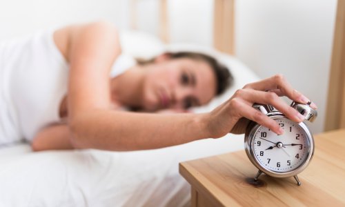 Nesanica nakon 60-e: stručnjaci tvrde da loš san nije normalan dio starenja