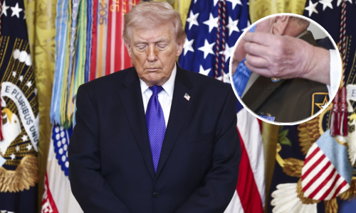 Liječnik objasnio crvenilo na vratu, no modrice na Trumpovoj 'zdravoj' ruci i dalje su misterij