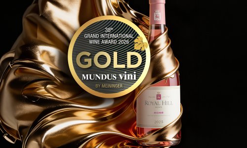 Poklanjamo vino iz podunavske vinarije Royal Hill Estate