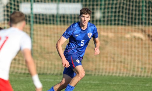 Milan je u pregovorima za talentiranog Hrvata; konkurencija je velika