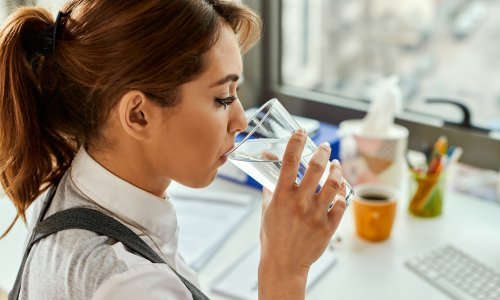 Stručnjaci upozoravaju na navike zbog kojih ste dehidrirani iako pijete dovoljno vode