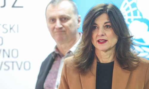 Sanja Musić Milanović modno riskirala sa sakoom, ali pažnju je ukrala promjena frizure