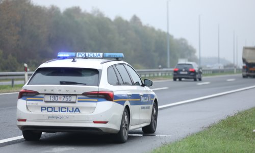 Petero ozlijeđenih u teškoj prometnoj nesreći na A1