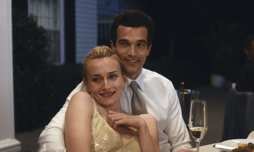 Hit serija o tragičnom 'zlatnom paru' i ženi koja je ukrotila najpoželjnijeg muškarca 90-ih - ruši rekorde