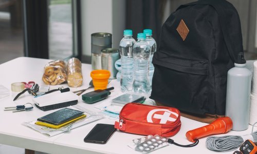 Stručnjaci otkrivaju koje stvari treba imati u kućnom kompletu za krizne situacije