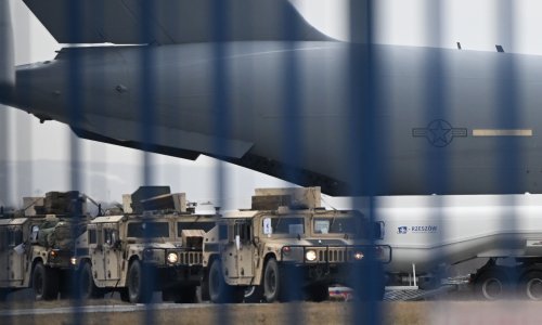 Neobičan potez Pentagona, stižu li kopnene snage u Iran: 'Mogu biti spremni za 18 sati'