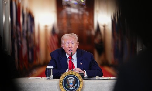 Trump: 'Radimo nevjerojatan posao, uništili smo 42 iranska ratna broda'