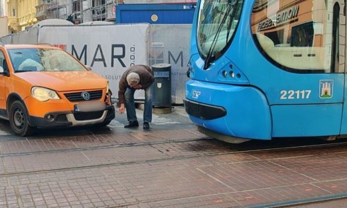 Sudar tramvaja i automobila u centru Zagreba: Ilica blokirana