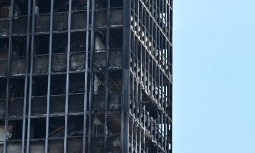 FOTO: Vjesnik je potpuno ogoljen, ostao je bez svoje prepoznatljive fasade