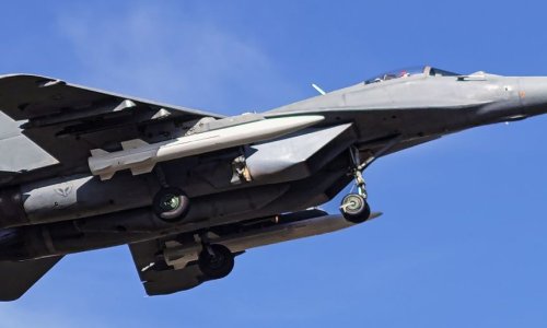 Srbija zvecka opasnim oružjem: Na MiG okačili rakete koje zovu 'ubojicom nosača aviona'