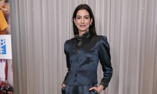 Sve je iznenadila: Anne Hathaway servirala moćno izdanje, ali i poruku za govornicom