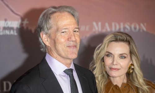 Nije krio ponos: Michelle Pfeiffer u rijetkom izlasku sa suprugom, kraljem televizijskih serija