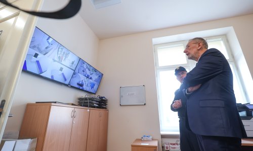 Božinović posjetio povijesnu policijsku zgradu: Konačno je obnovljena nakon potresa