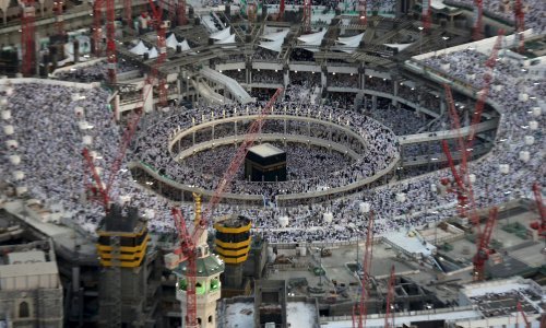 Hadž će se održati unatoč tragediji u Meki