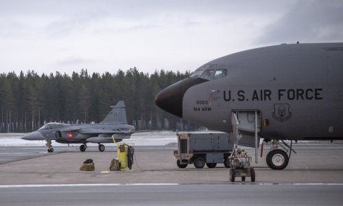 U Iraku se srušio američki avion, u njemu bilo šest vojnika. Odgovornost preuzela skupina Islamski otpor