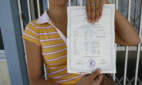 Gotovo je s papirnim svjedodžbama: Učenici će dobiti QR kod, evo detalja