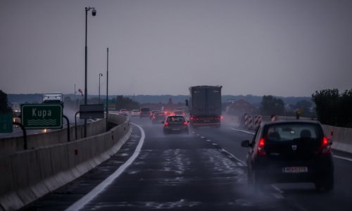 Promet na većini cesta većinom bez zastoja. Naoružajte se strpljenjem u ovim zonama radova