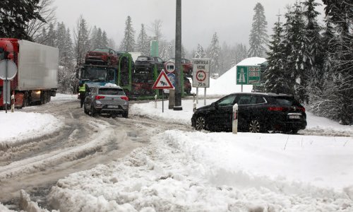 FOTO Snijeg zatrpao Gorski kotar. Pogledajte autocestu Zagreb-Rijeka