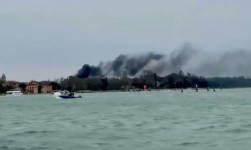 Gori Paviljon Srbije na Venecijanskom bijenalu