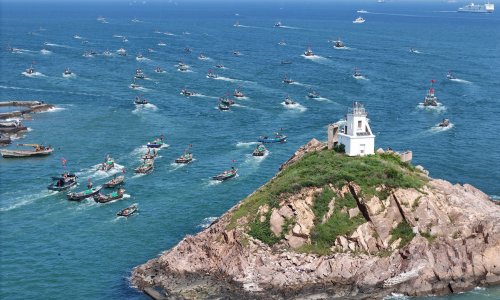 Alarm u Aziji: Kineski brodovi stvaraju goleme barijere