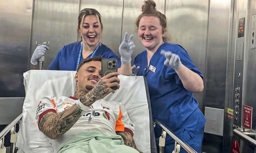 Prijetila mu je amputacija prsta, a sad se Noa Lang javio iz bolnice nakon operacije