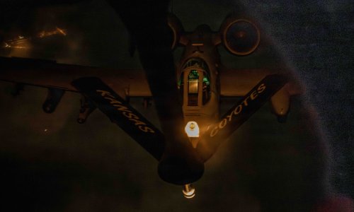 Počela bitka za Hormuški tjesnac: Helikopteri Apache i moćni Warthog napadaju iransku flotu