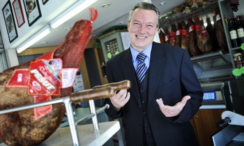 Propali 'kralj pršuta' kost u grlu HAC-a i HPB-a