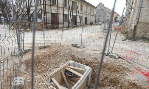 Oporba traži saniranje oštećenja u karlovačkoj jezgri: Građani čekaju rješenja