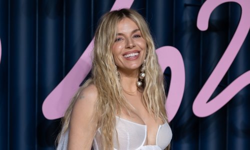 Sienna Miller vratila se na Instagram nakon osam godina i pokazala trudnički trbuh