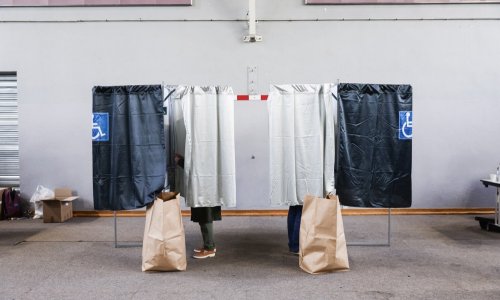 Francuska na biralištima: Odlučuje se u Parizu i Marseilleu, krajnja desnica na ispitu