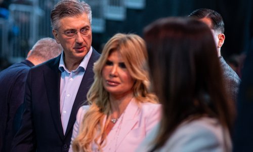 Nije nosila bijelo: Nika Perenčević iznenadila u vjenčanici koja je nešto posebno