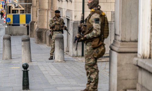 Panika u srcu Bruxellesa: Pronađeni sumnjivi paketi, evakuriani kolodvori