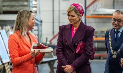 Privukla je sve poglede: Ovo bi nosila rijetko koja kraljica, ali njoj to prolazi