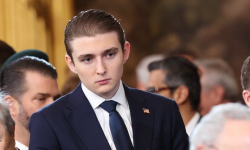 Bivši američki marinac poručio Trumpu: 'Netko mora obući uniformu, a to si ti, Barrone!'