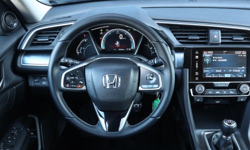 Što će se dogoditi s automobilom ako u vožnji ostanete bez goriva?