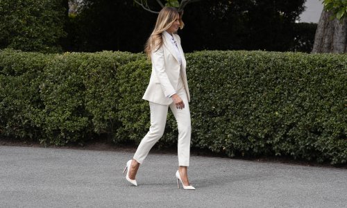 U bijelom: Melania Trump odabrala besprijekoran look koje šalje jasnu poruku