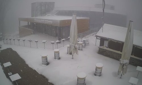 VIDEO Snijeg zabijelio Sljeme, a zimska idila snimljena je i na Žumberku