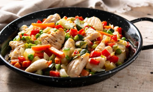 Poštedite se muke s ručkom: Ovu piletinu iz jednog lonca svi će obožavati